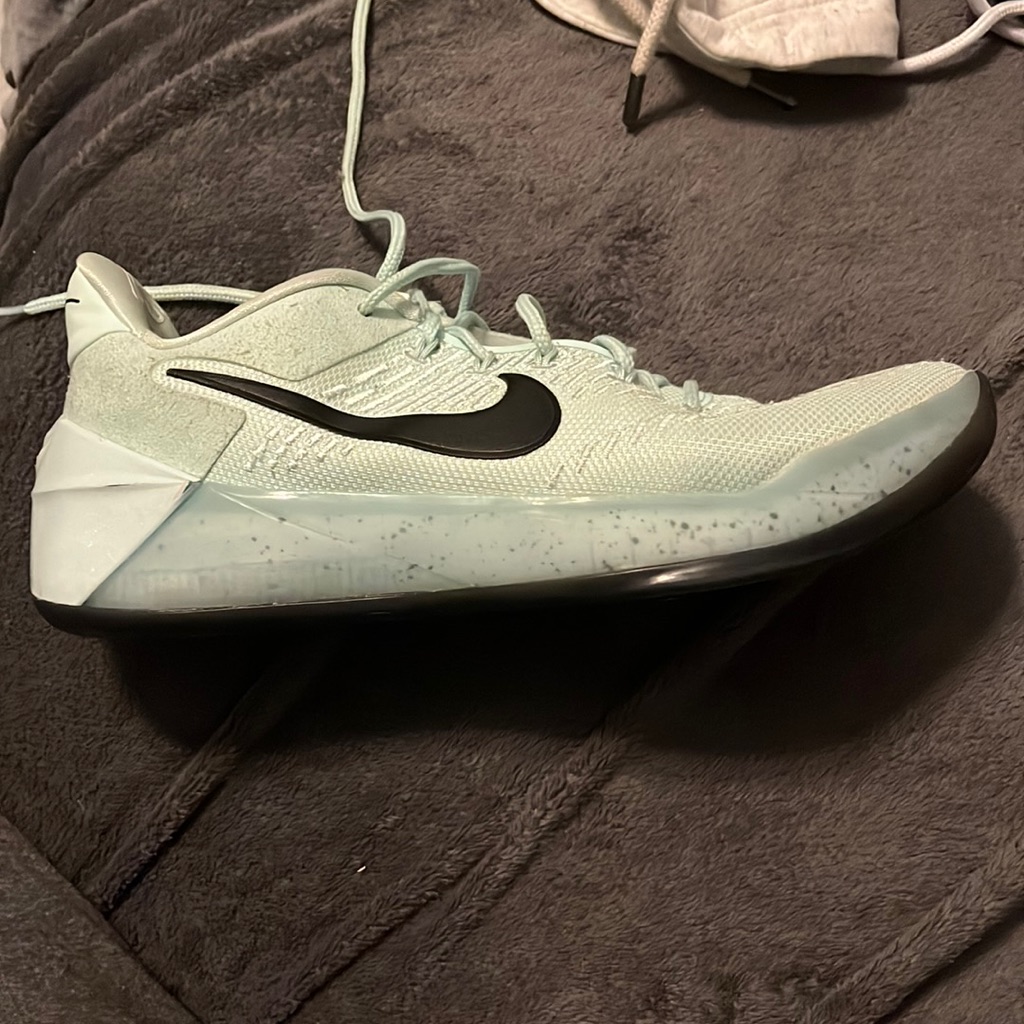 Kobe Ad